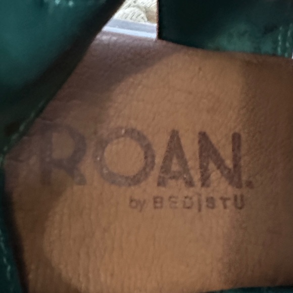 Women's Studded Leather Sandals - Picture 7 of 8